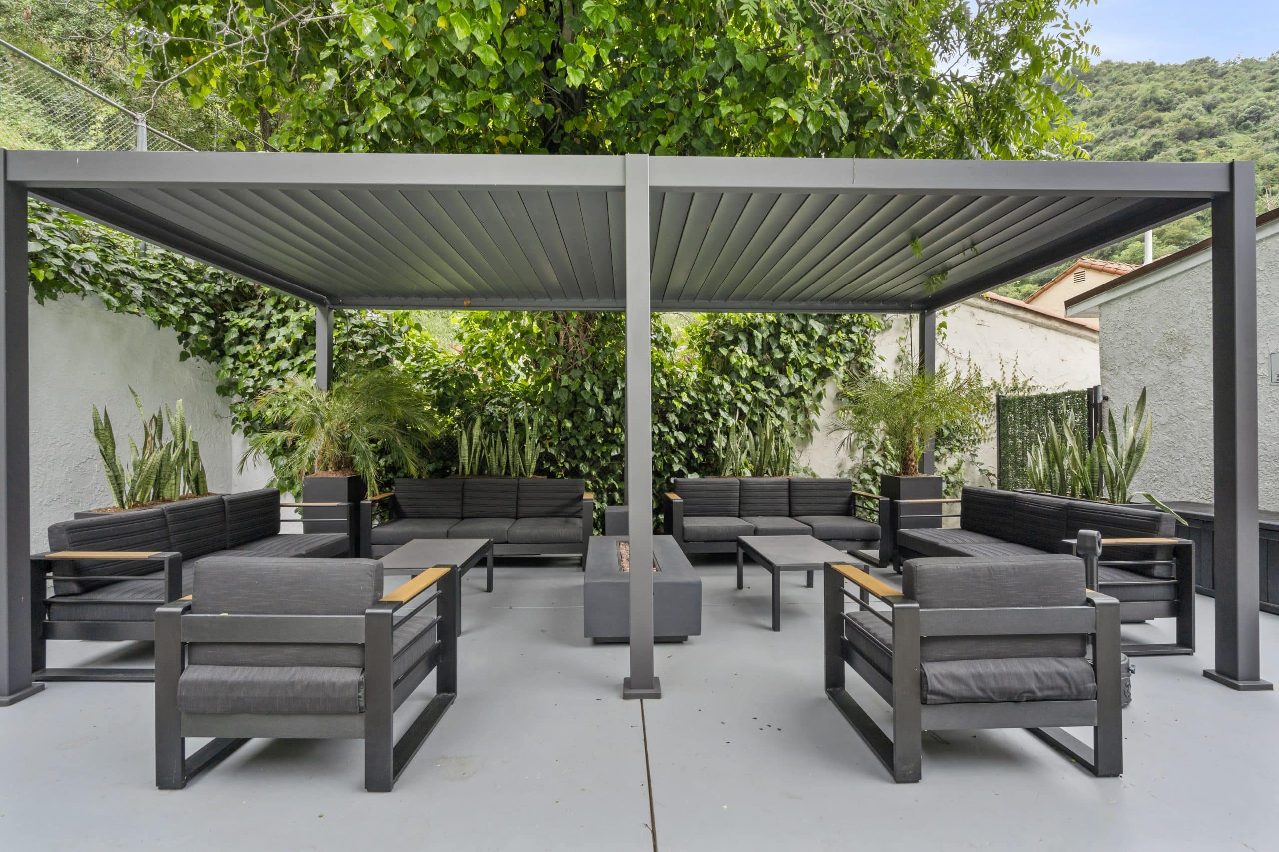 1628NBenedictCanyonDr.BeverlyHills_11