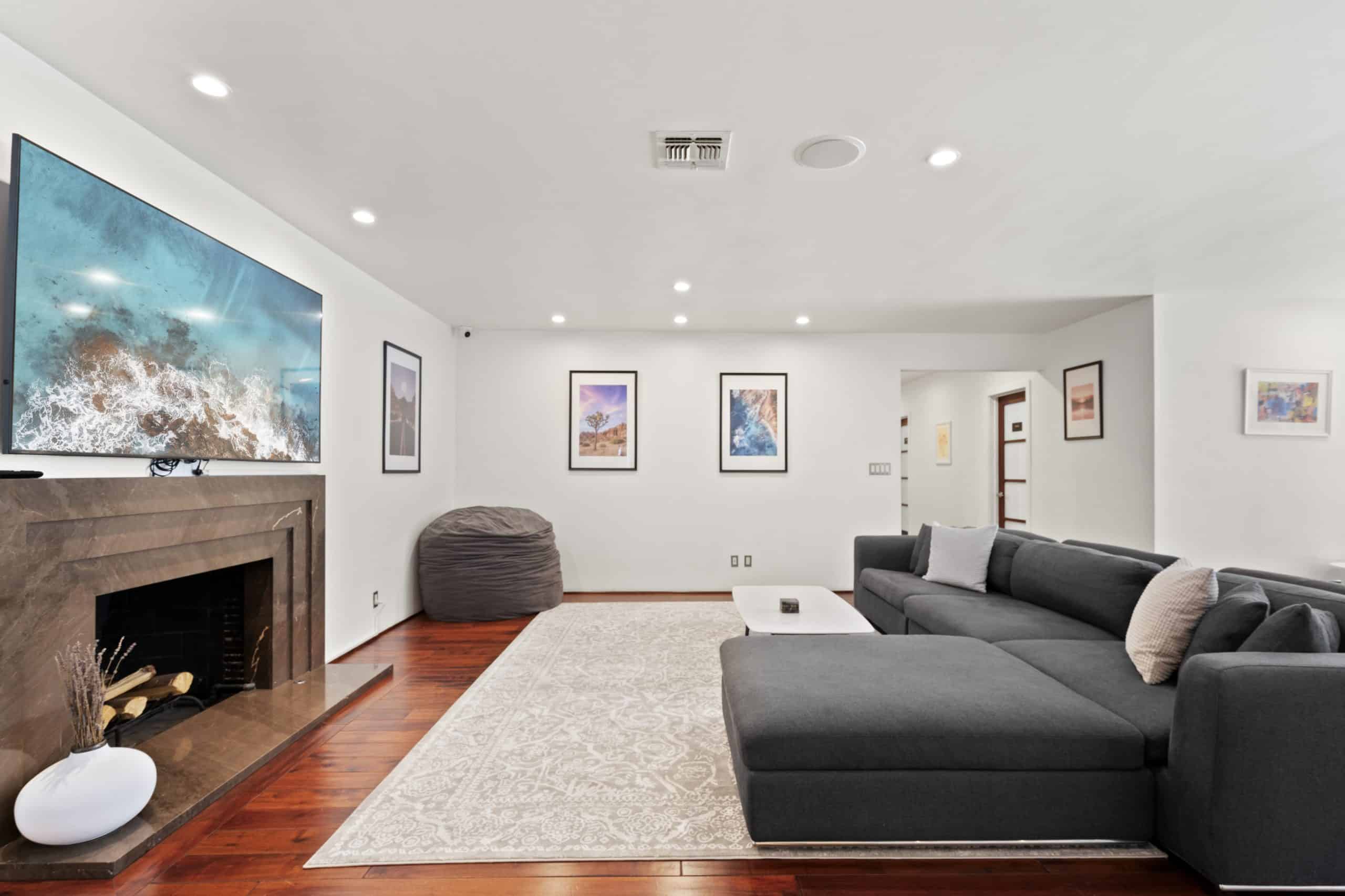 1634NBenedictCanyonDr.BeverlyHills_05