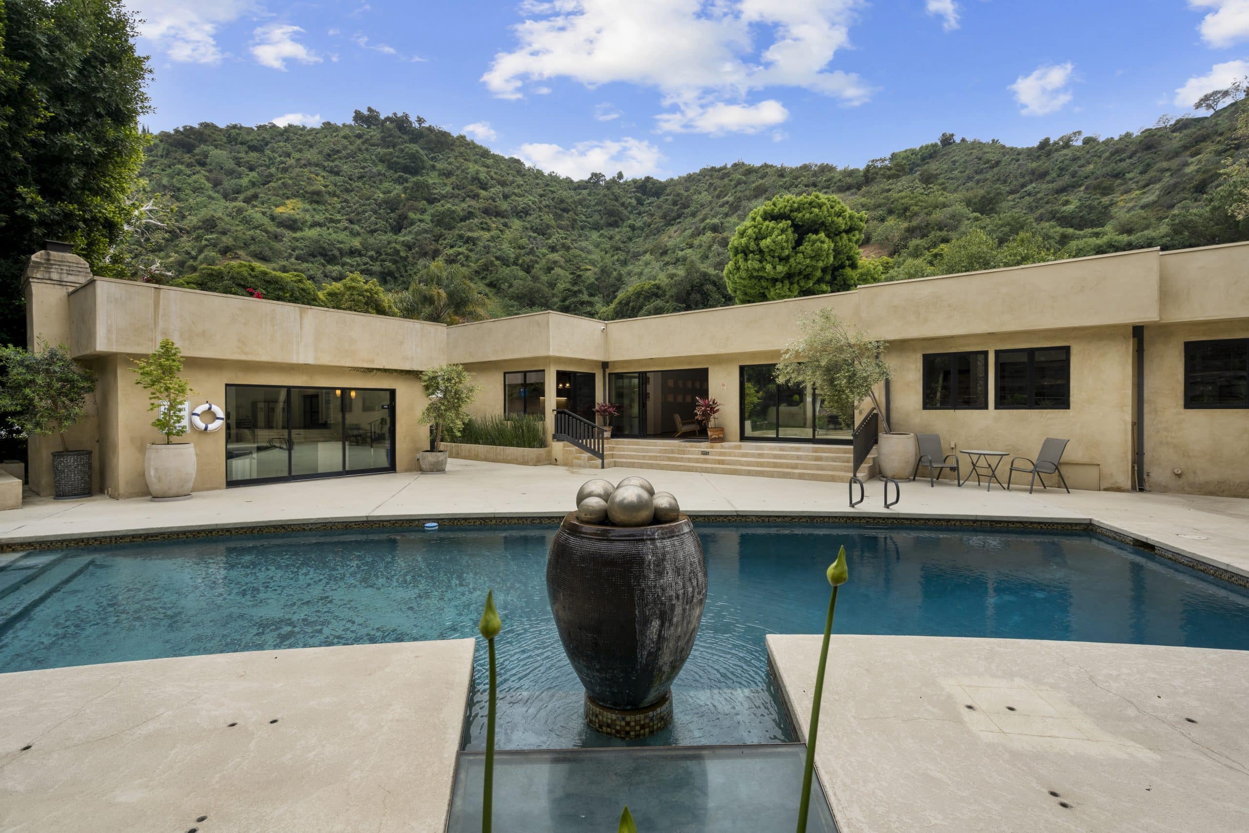 1634NBenedictCanyonDr.BeverlyHills_31